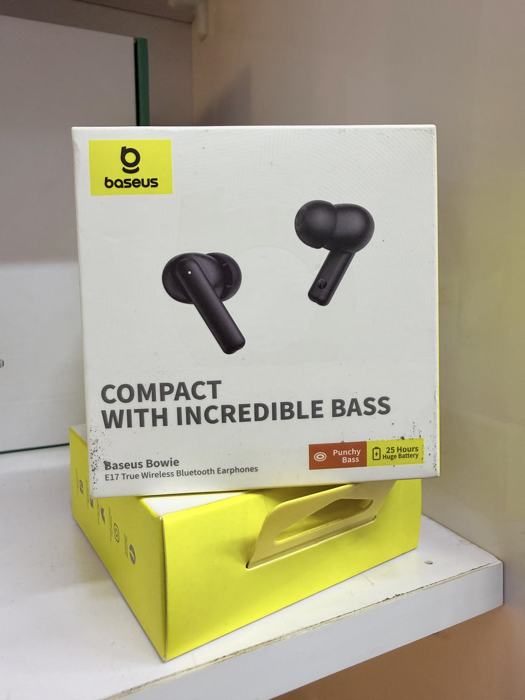 Baseus E17 earphones