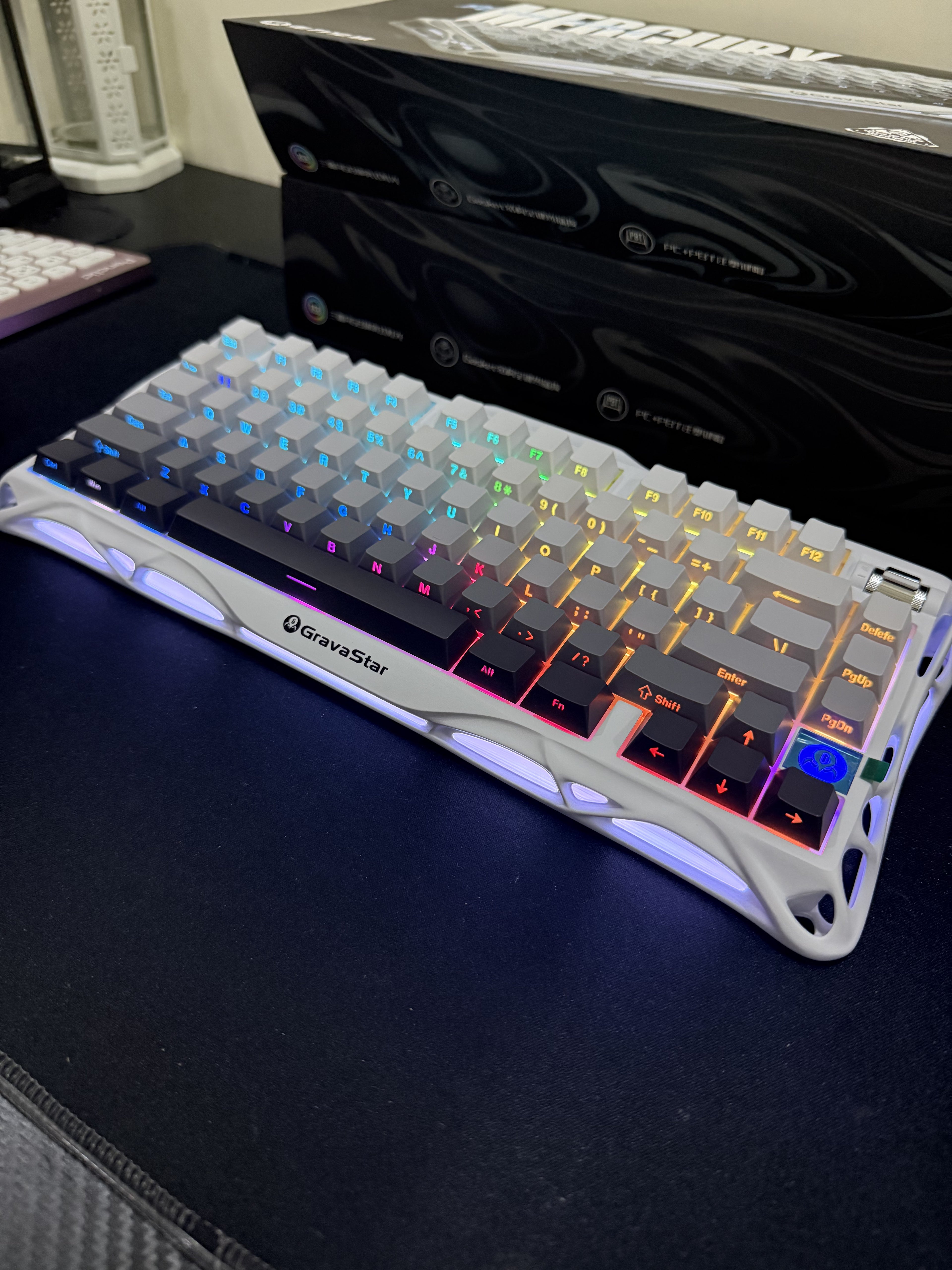 Gravastar Mercury Keyboard (Wireless / Magnetic)