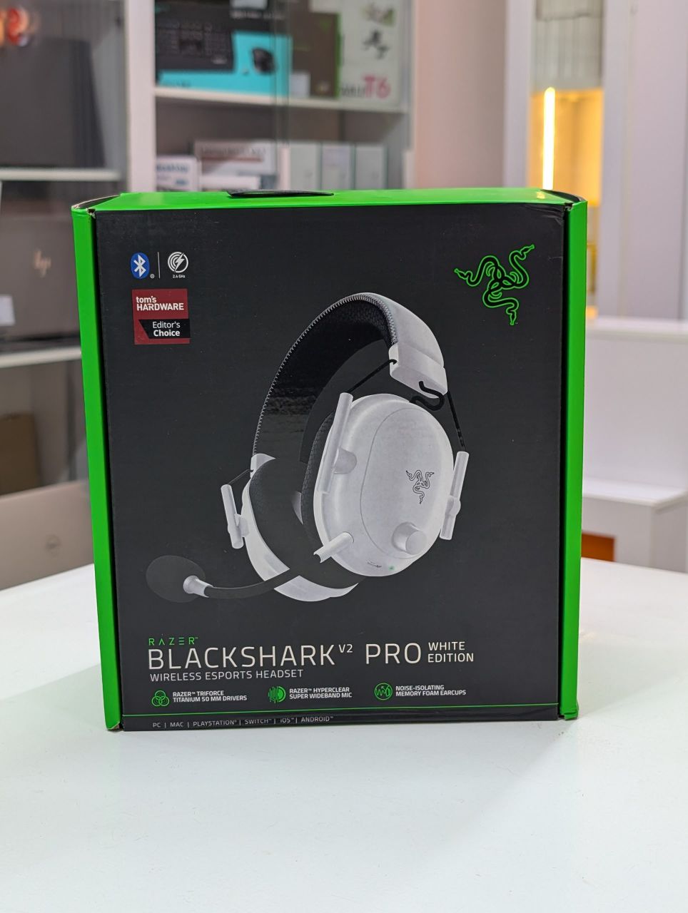 Razer Blackshark V2 pro Wireless (White)